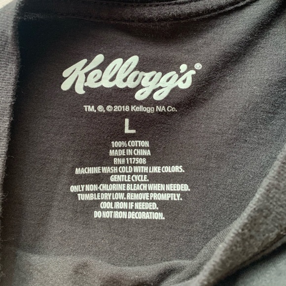 A pop tarts shirt - Picture 3 of 4